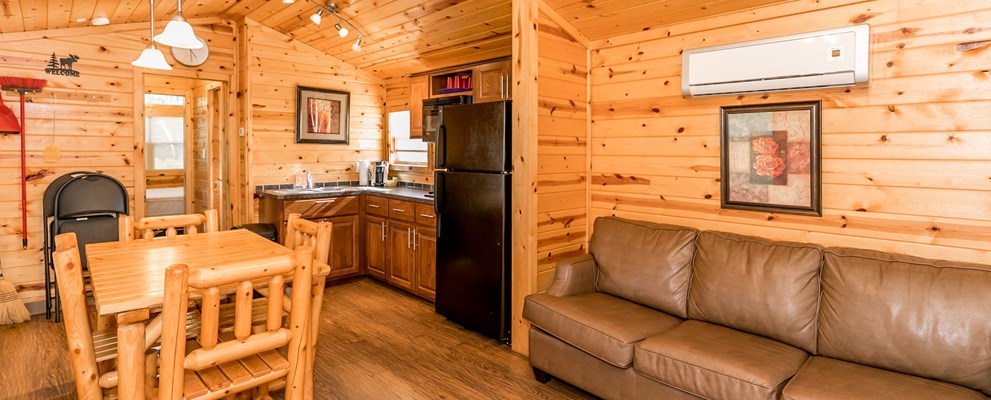 Deluxe Cabin, Lodge. Full Kitchen.