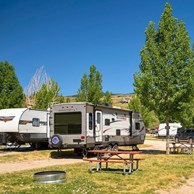 bear-lake-trail-side