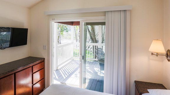 1 Bedroom Cottage - Patio View