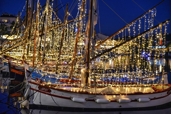 San Diego Bay Parade of Lights (Annual) Photo