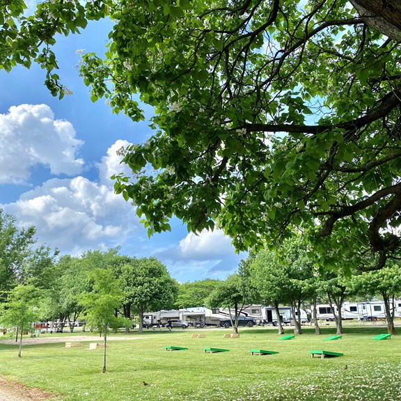 Plan a trip to Thompson's Station, Tennessee