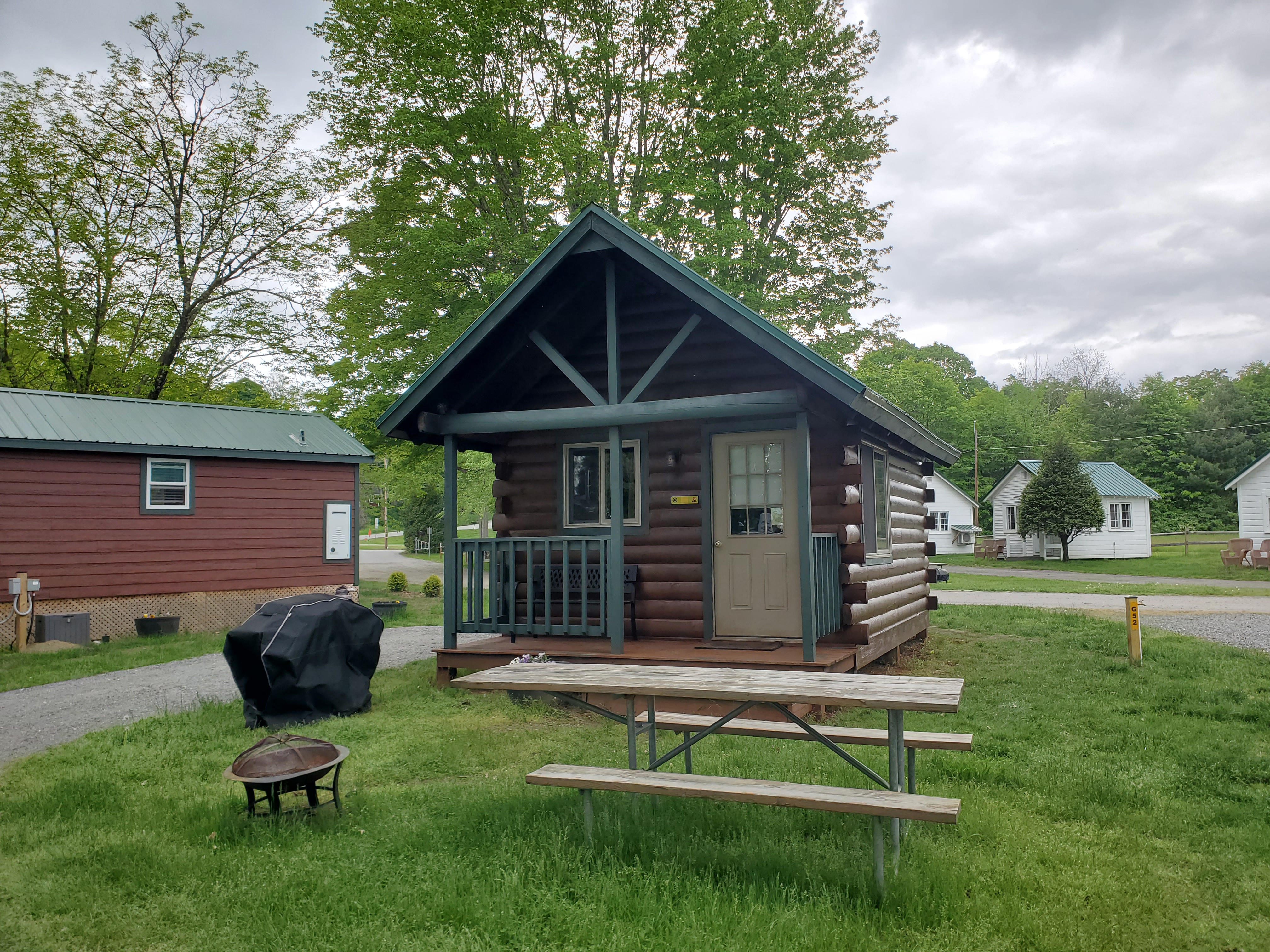 Bear's Den Outside