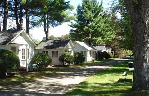 Sweet Vermont Motor Court Style Cottages