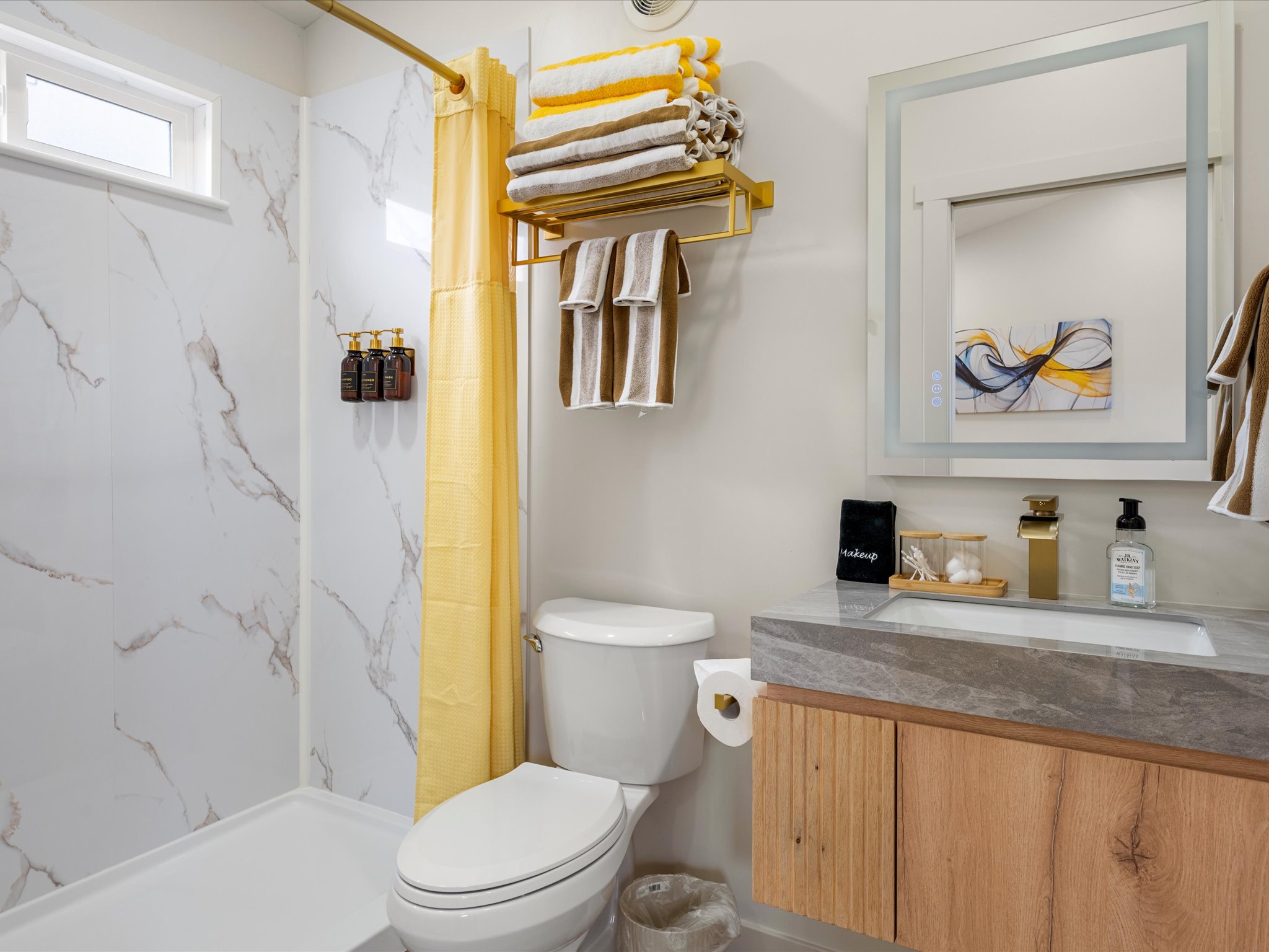 Luxury Cabin Bathroom