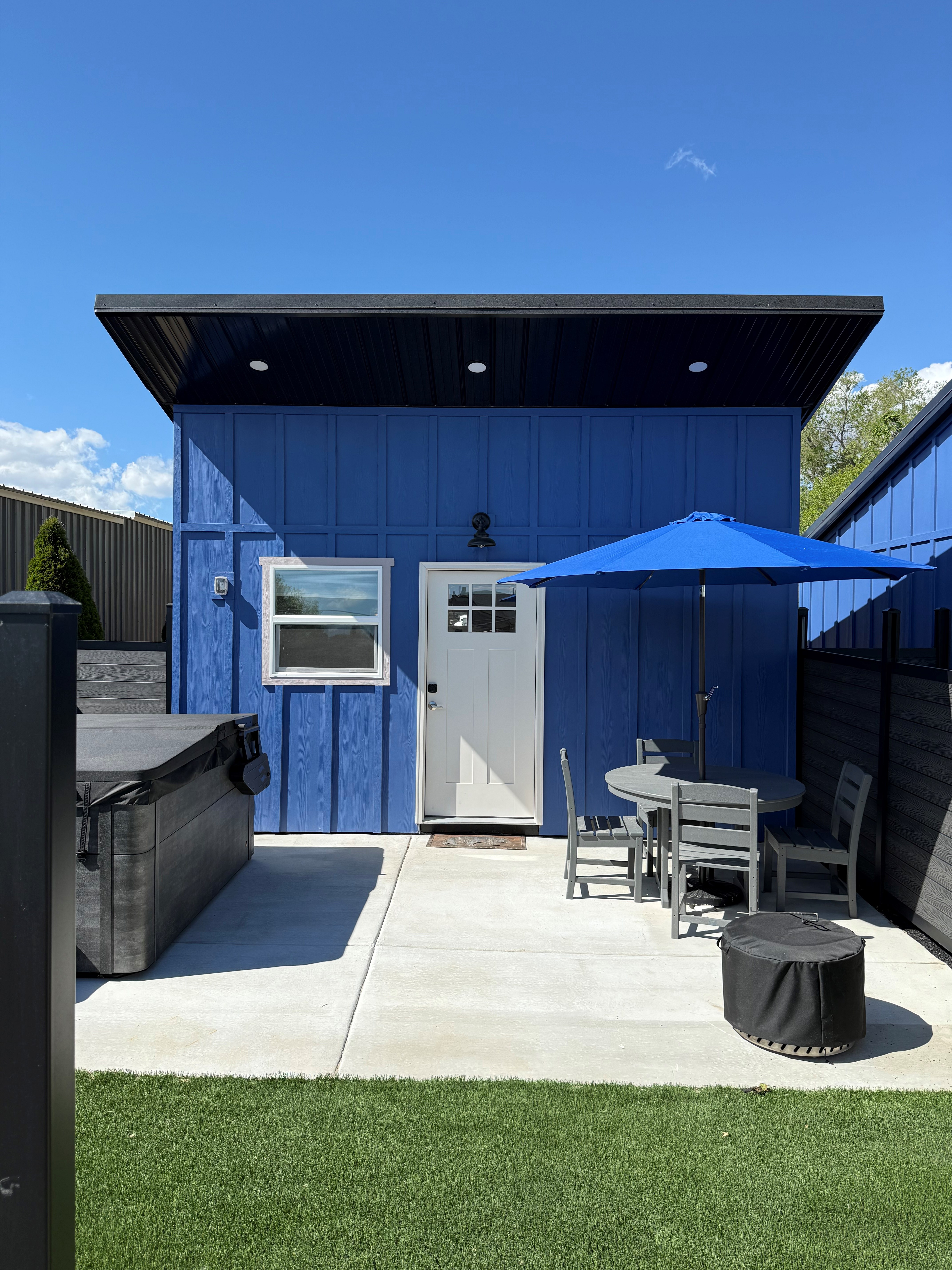 Luxury Cabin- Patio