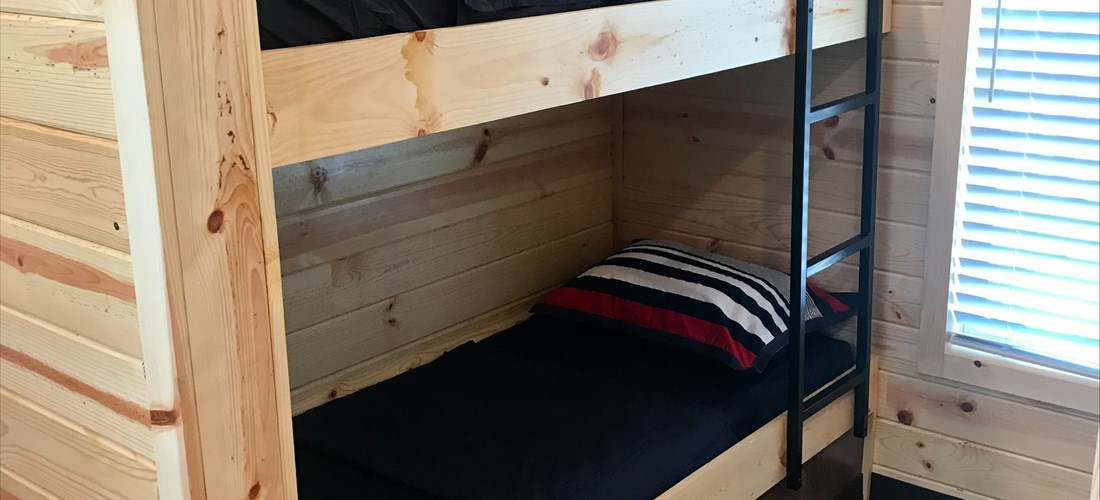 Deluxe Cabin (KL1)- Bunk Bed 2