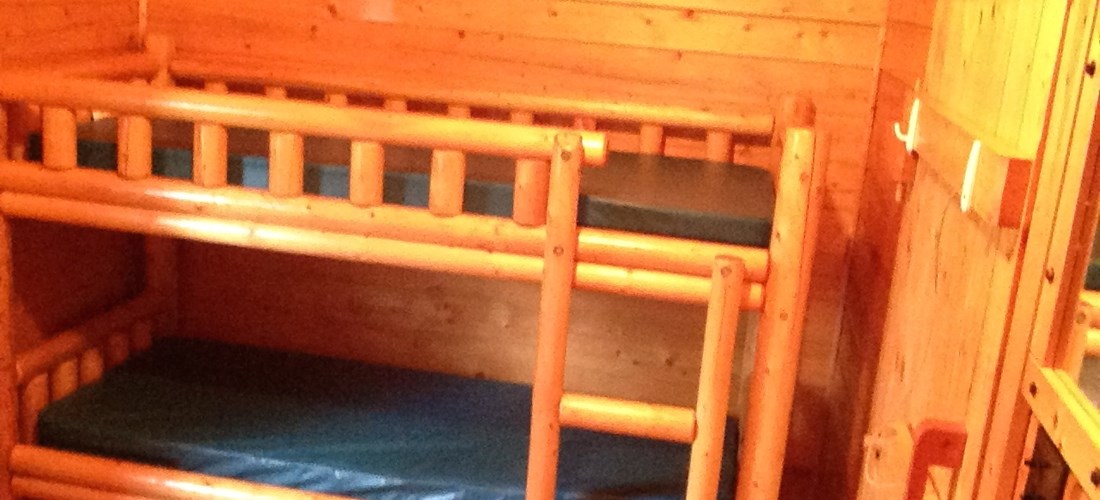 2 sets of bunk Beds in back bed room sleeps 4