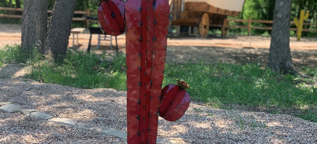 Enjoy some relaxing time at Wagon Junction. Hang out in a hammock, sit by the fire or relax and take in the beautiful scenery.