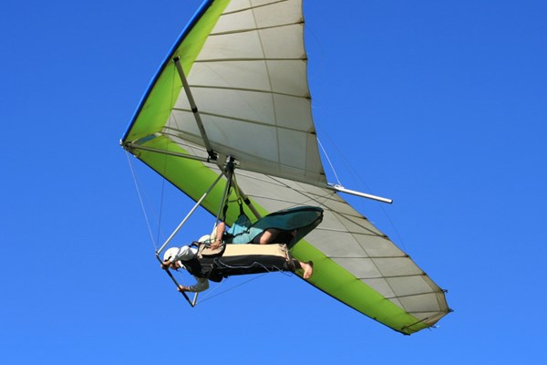 Hang Gliding Spectacular Photo