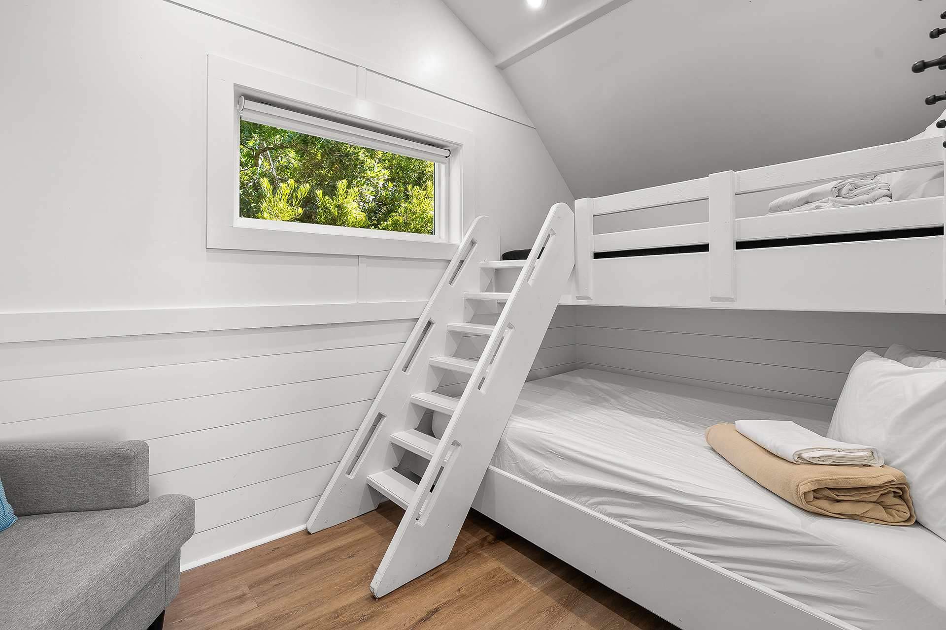 CC515 - Coastal Cottage, 2 Room - Sleeps 5