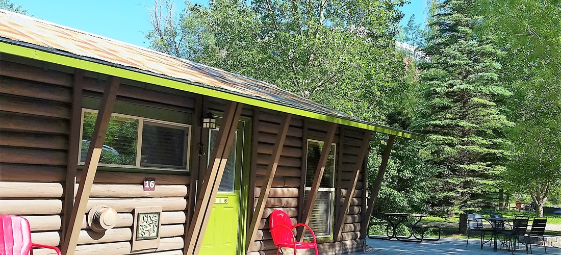 Cabin 16 entry & patio