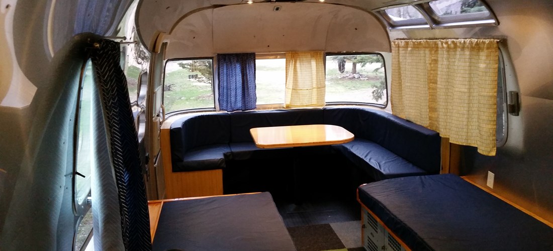 Airsteam dinette area