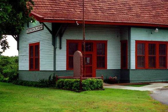 1890 M-K-T Depot and Caboose