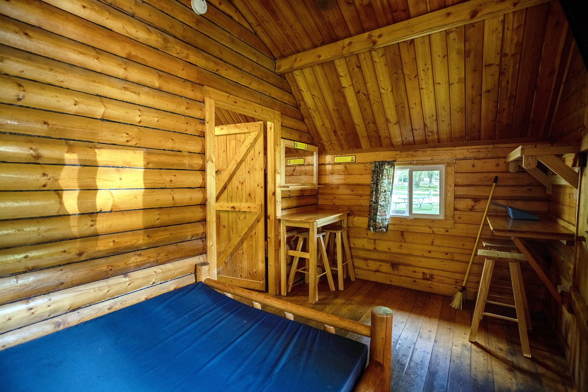 CC12 - Camping Cabin, 2 Room with Upgraded Amenities