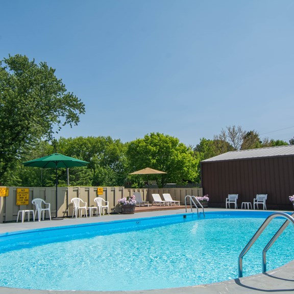 Plan a trip to Hyde Park, Illinois