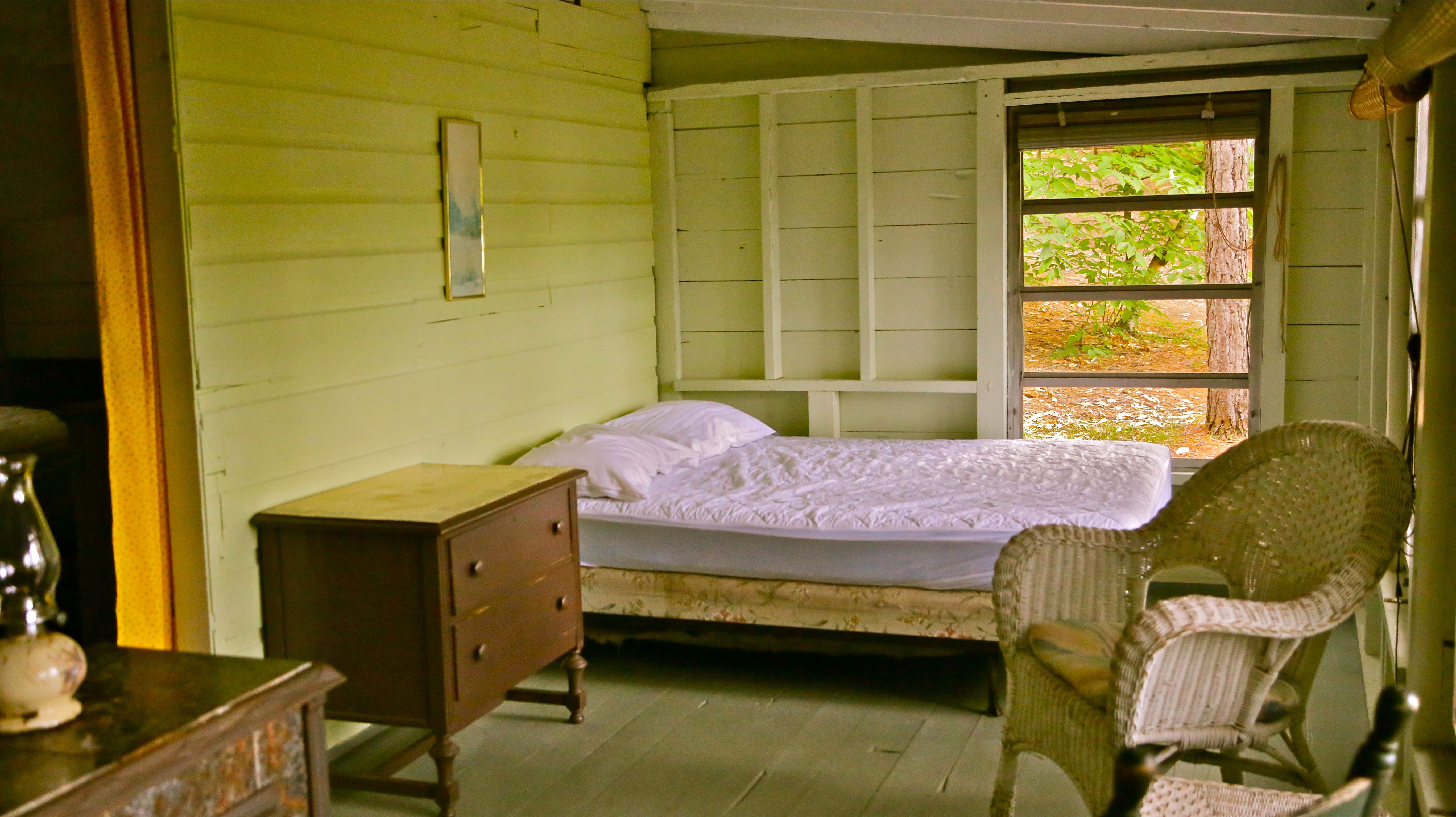 Full Sized Bed