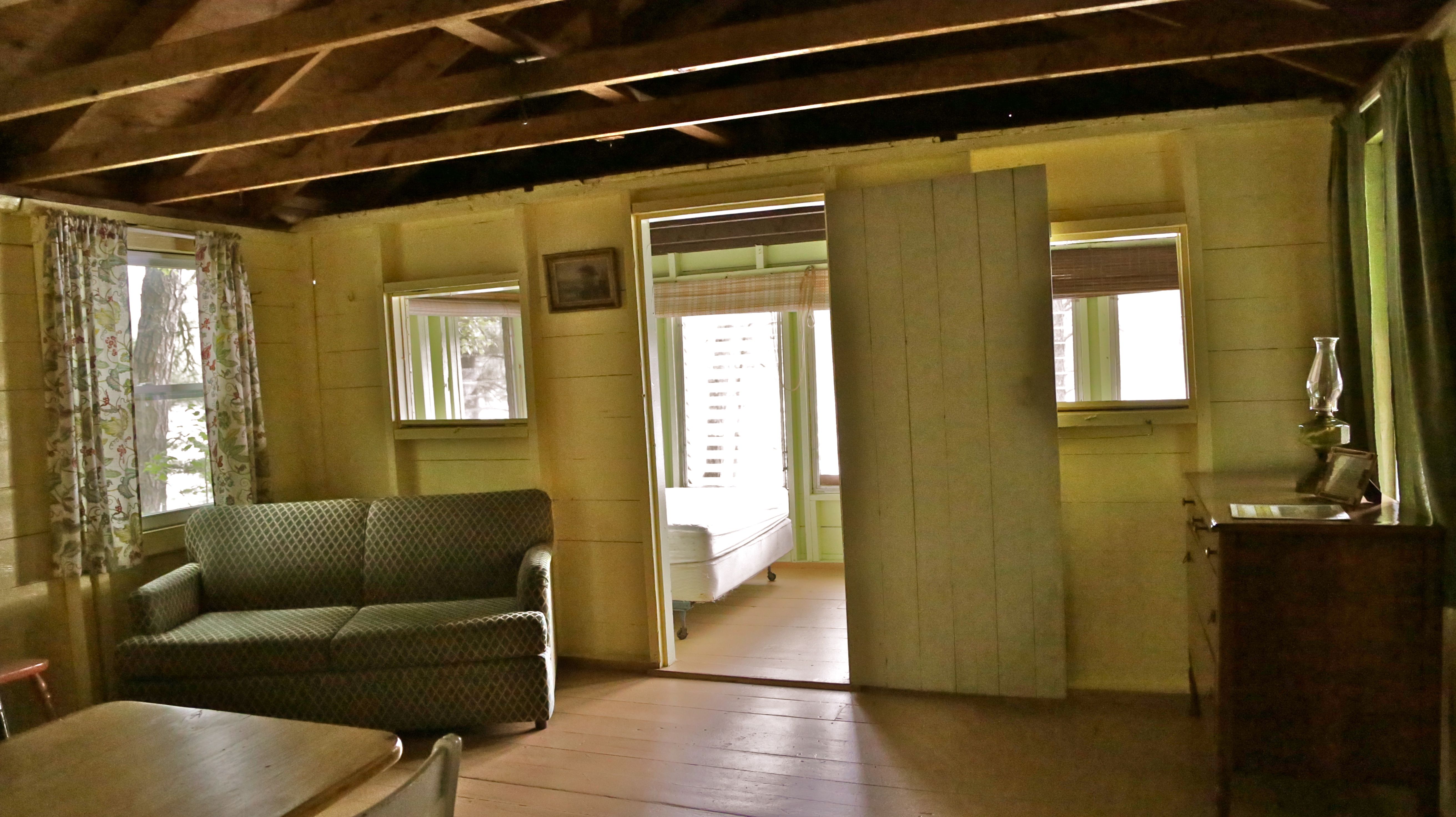 Woronoake - Rustic Cabin