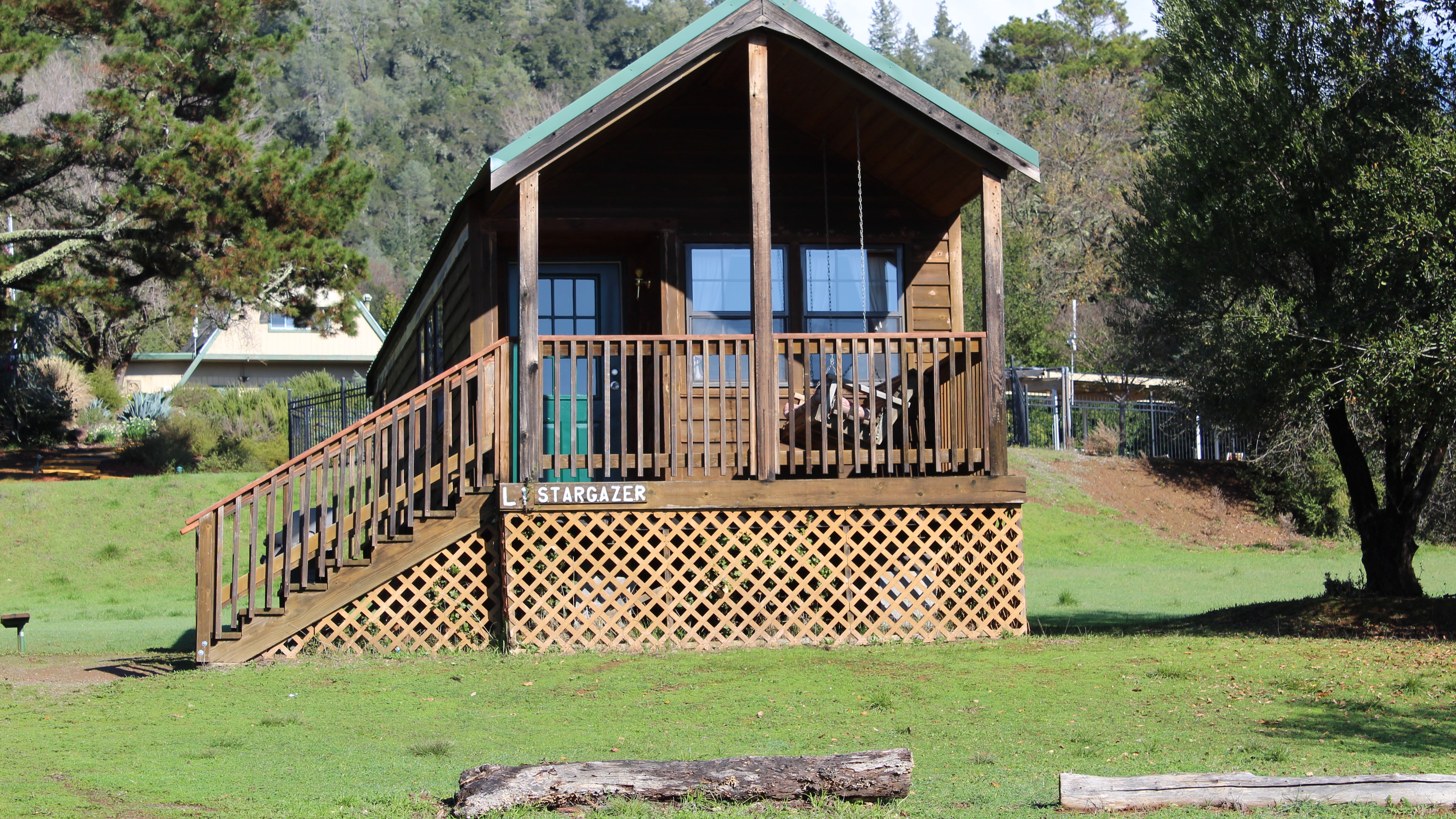 Vacation Rental (Full Bath with Shower), Patio Pictures Cloverdale