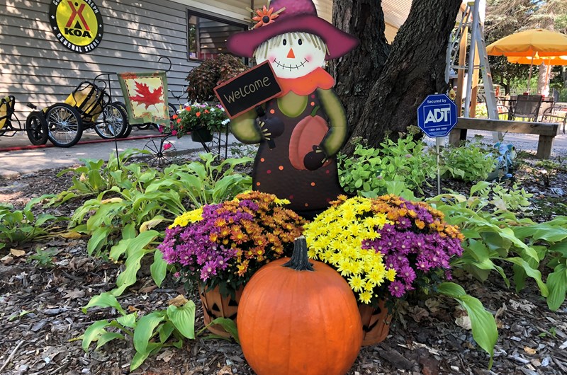 Halloween Harvest Weekend #1 (Pumpkin Craft) Photo