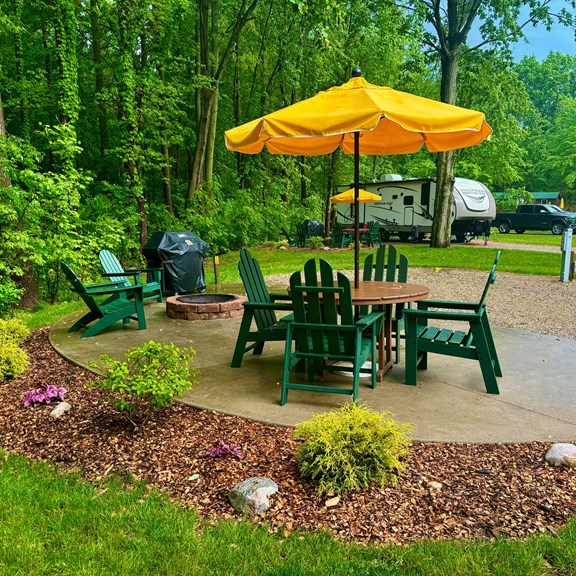 Deluxe Patio RV Site - Woods