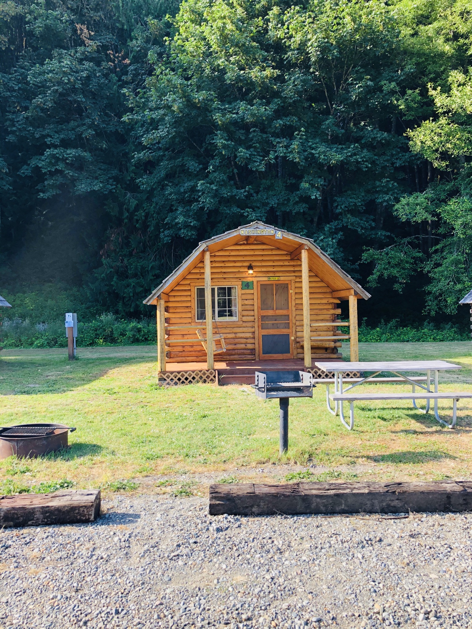 Concrete, Washington Lodging Concrete / Grandy Creek KOA Holiday