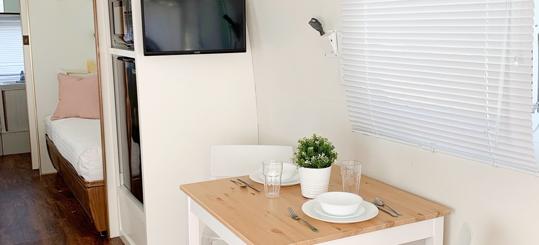 Arogsy 30 Dining Area