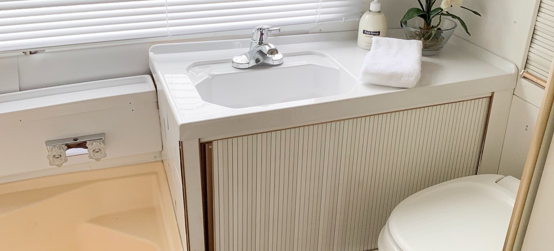 Argosy 30 Bathroom