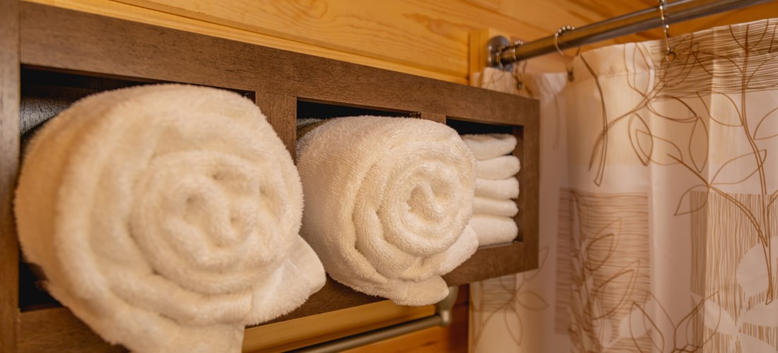 Linens - Coshocton KOA Deluxe Cabin in the Woods