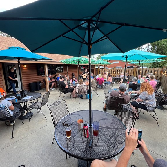 Live Music at Papa Dicks Pizza (Free)