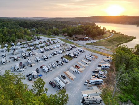 Horseshoe Bend / Crown Lake KOA Holiday