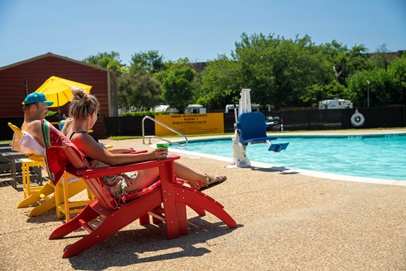 Plan a trip to River Oaks, Texas