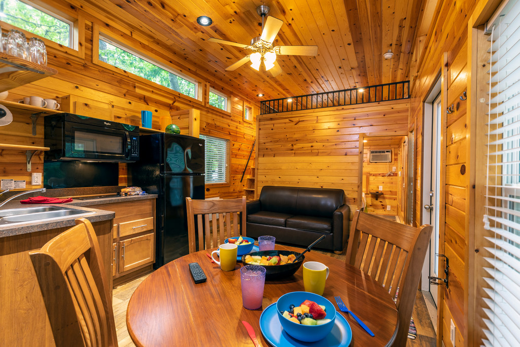 Arlington, Texas Lodging Dallas / Arlington KOA Holiday