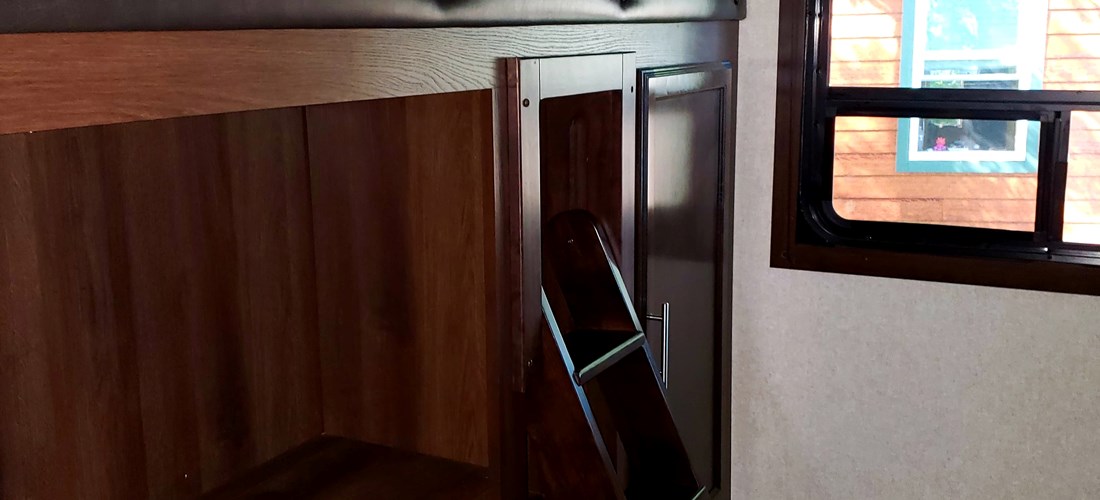 Cool Bunkroom in back
