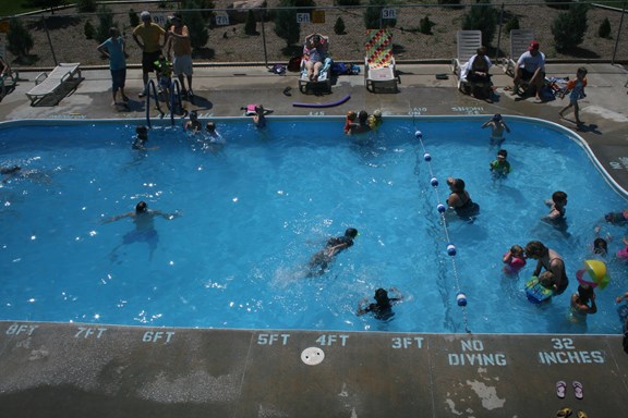 Swimming Pool (Memorial Day - Labor Day)
