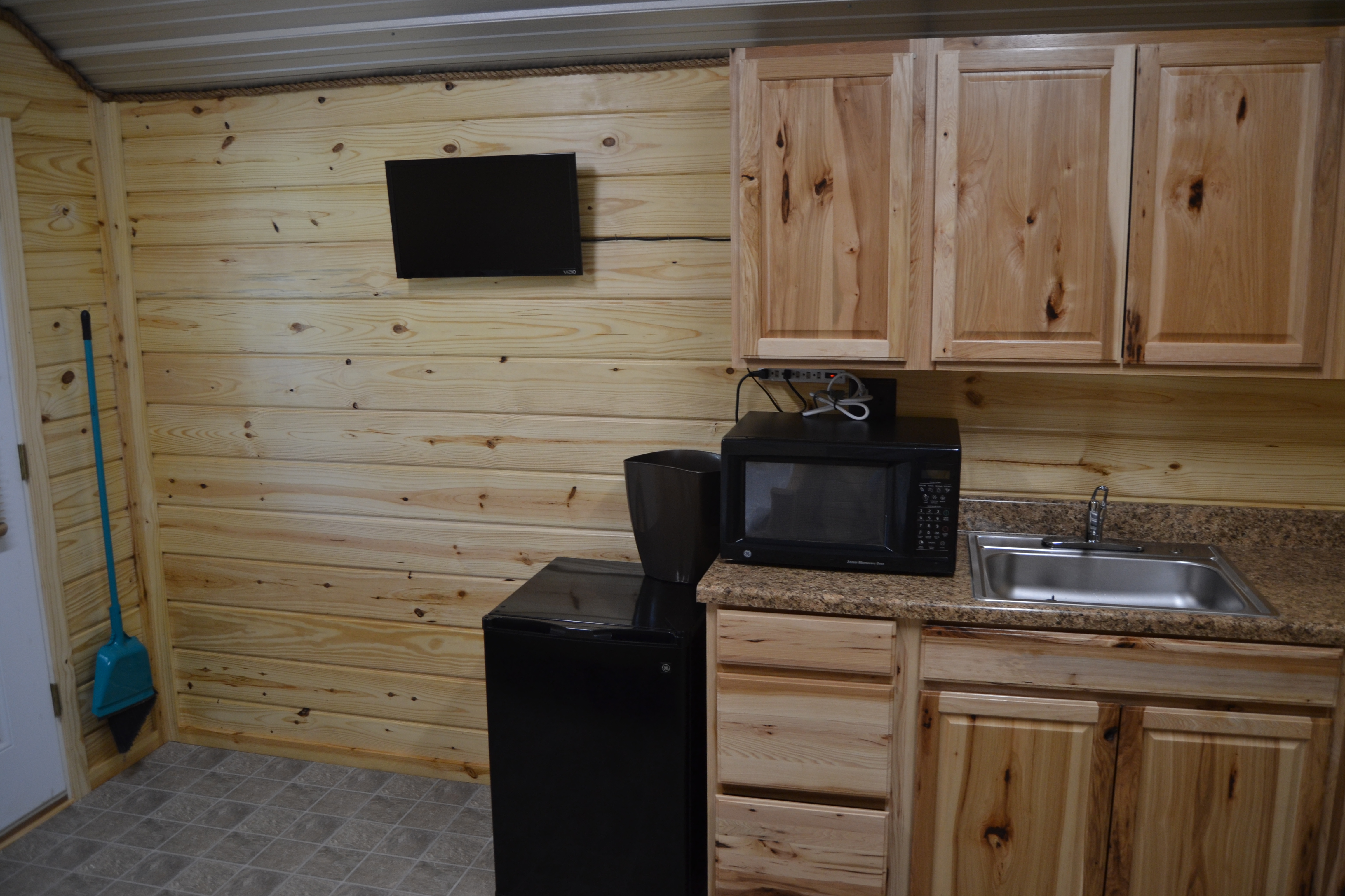Deluxe 4 person cabin