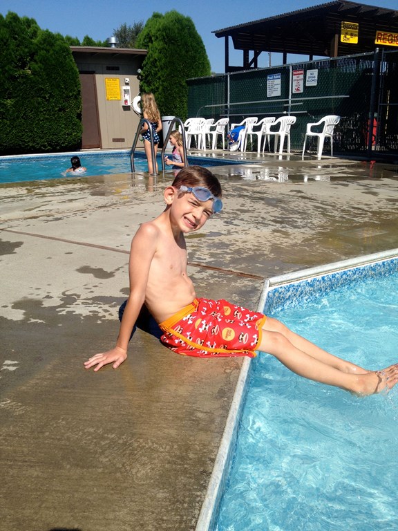 Heated Swimming Pool & Kiddie Pool