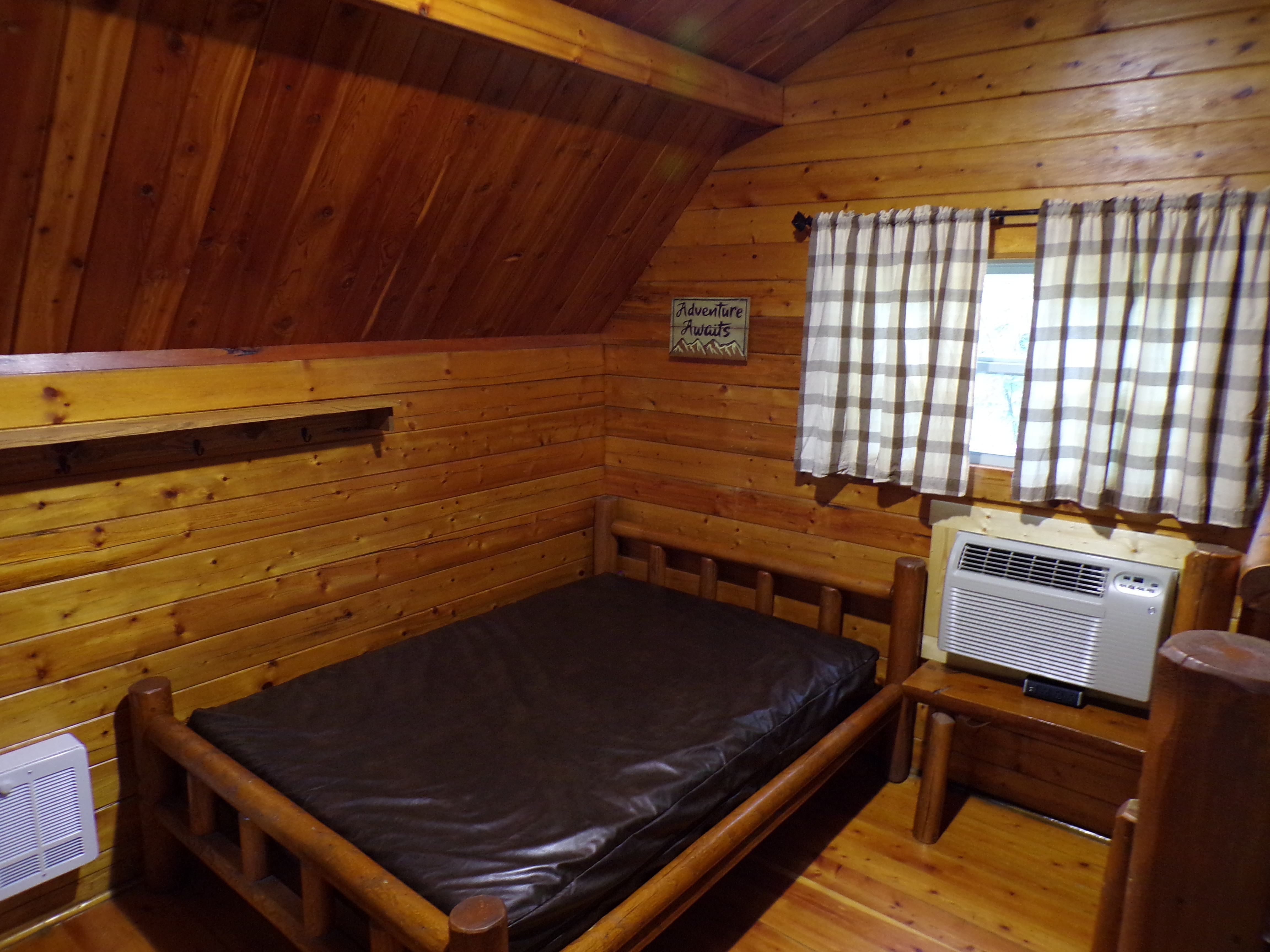 Full size bed