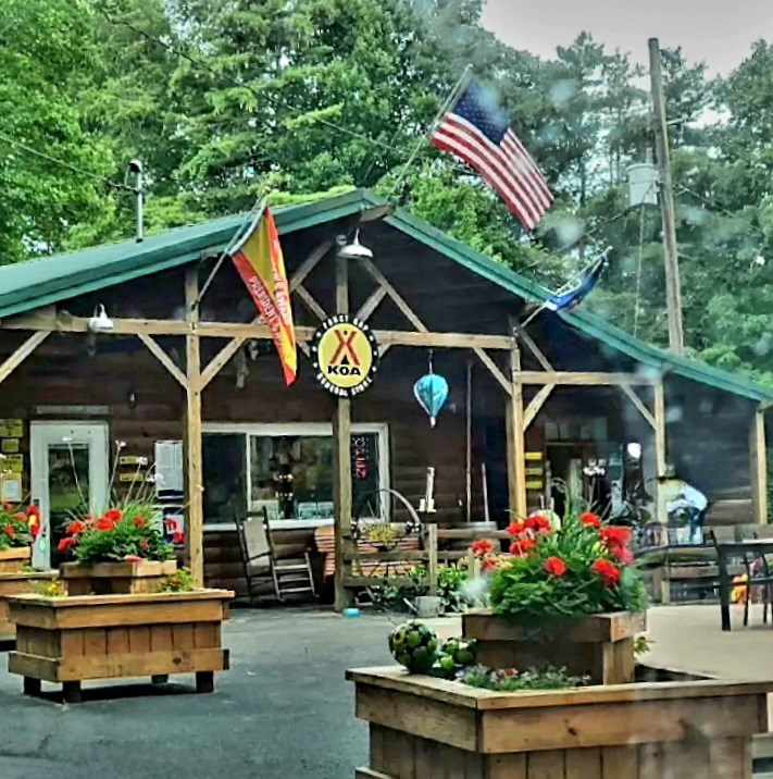 Dave and Angie's Treasures at Fancy Gap KOA