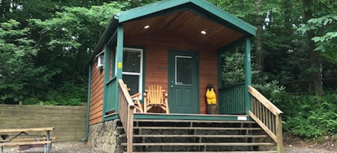 Camping Cabin W/O bathroom