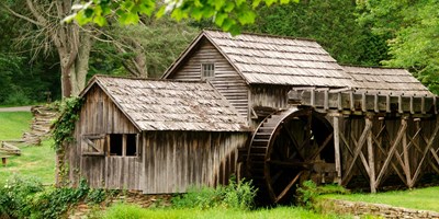 Your Ultimate Guide to Exploring the Blue Ridge Parkway Near