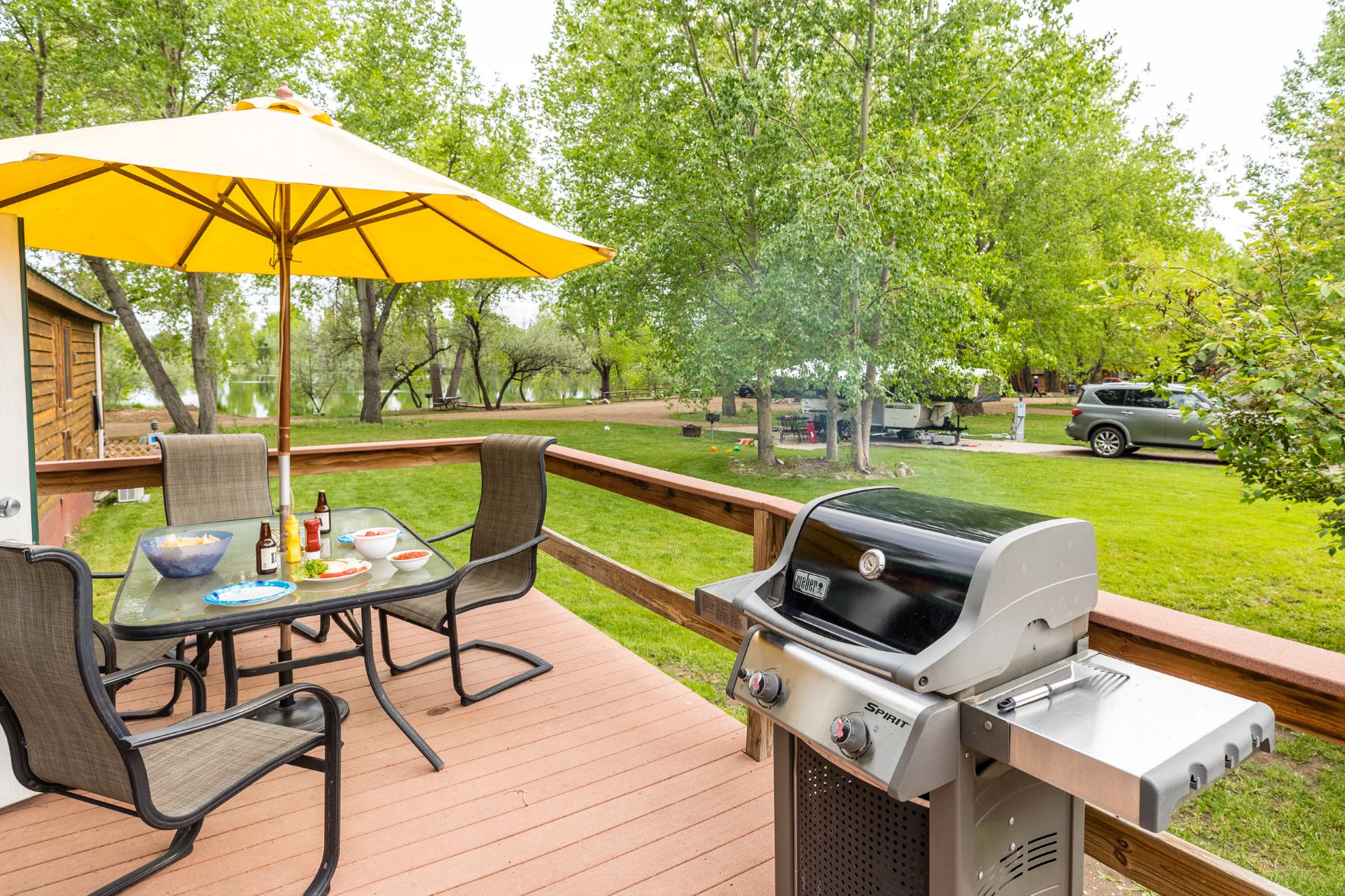 Deck with BBQ & Table