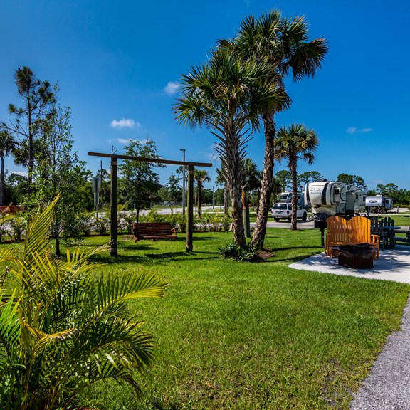 Plan a trip to Lakewood Park, Florida