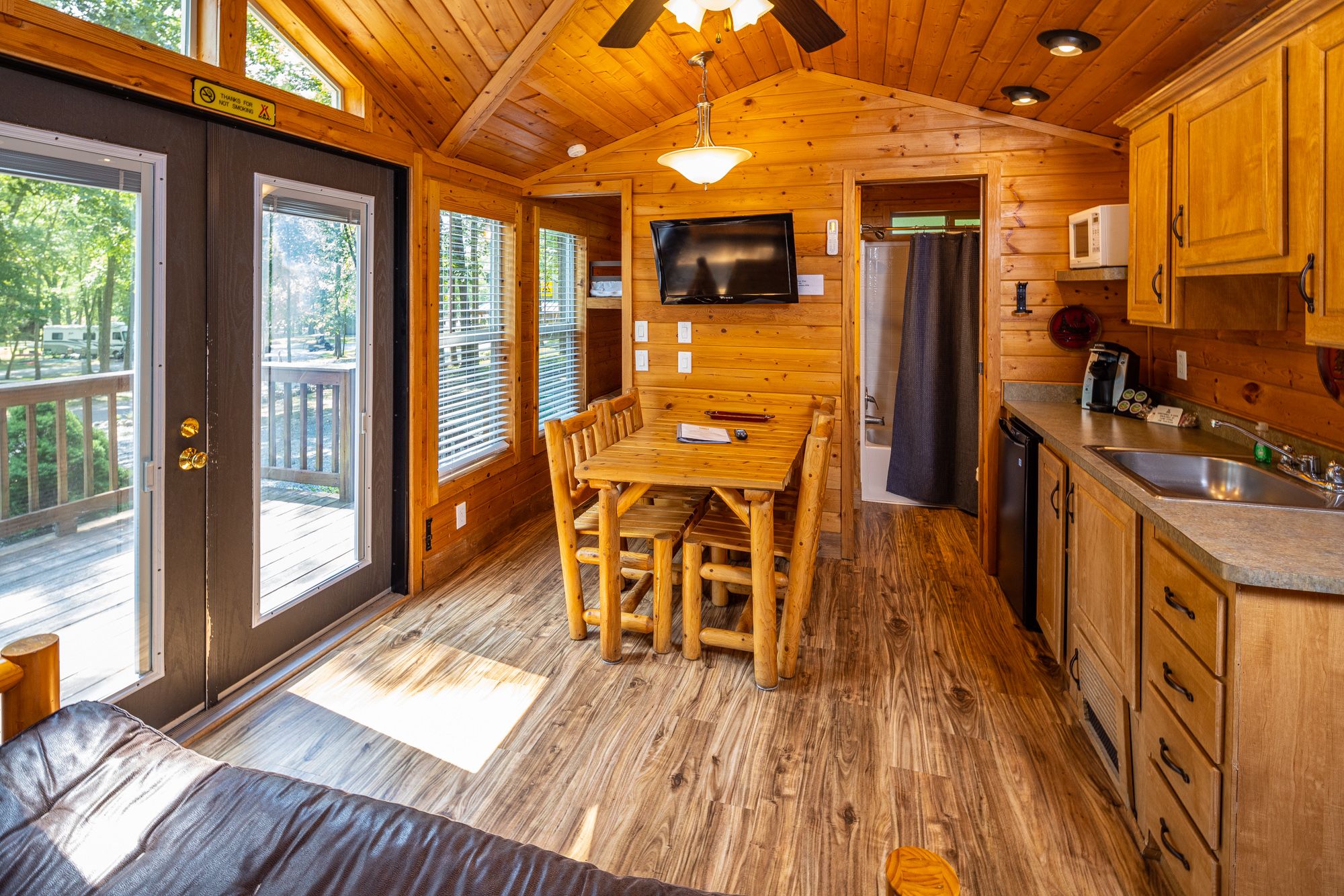 Deluxe Lodge