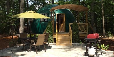 Unique Dome Lodging with bathroom and shower