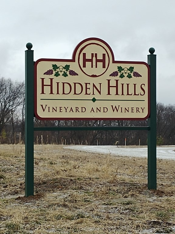 HIDDEN HILLS VINEYARD AND WINERY
