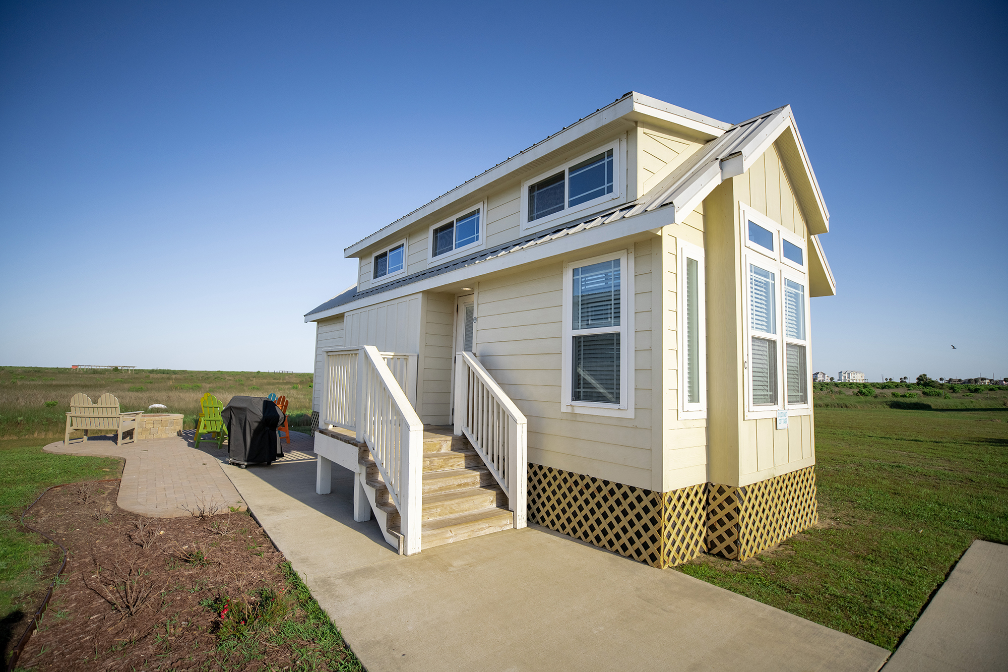 Deluxe Cabin C (Coconut Cottage) - Loft Sleeps 8 KOAP