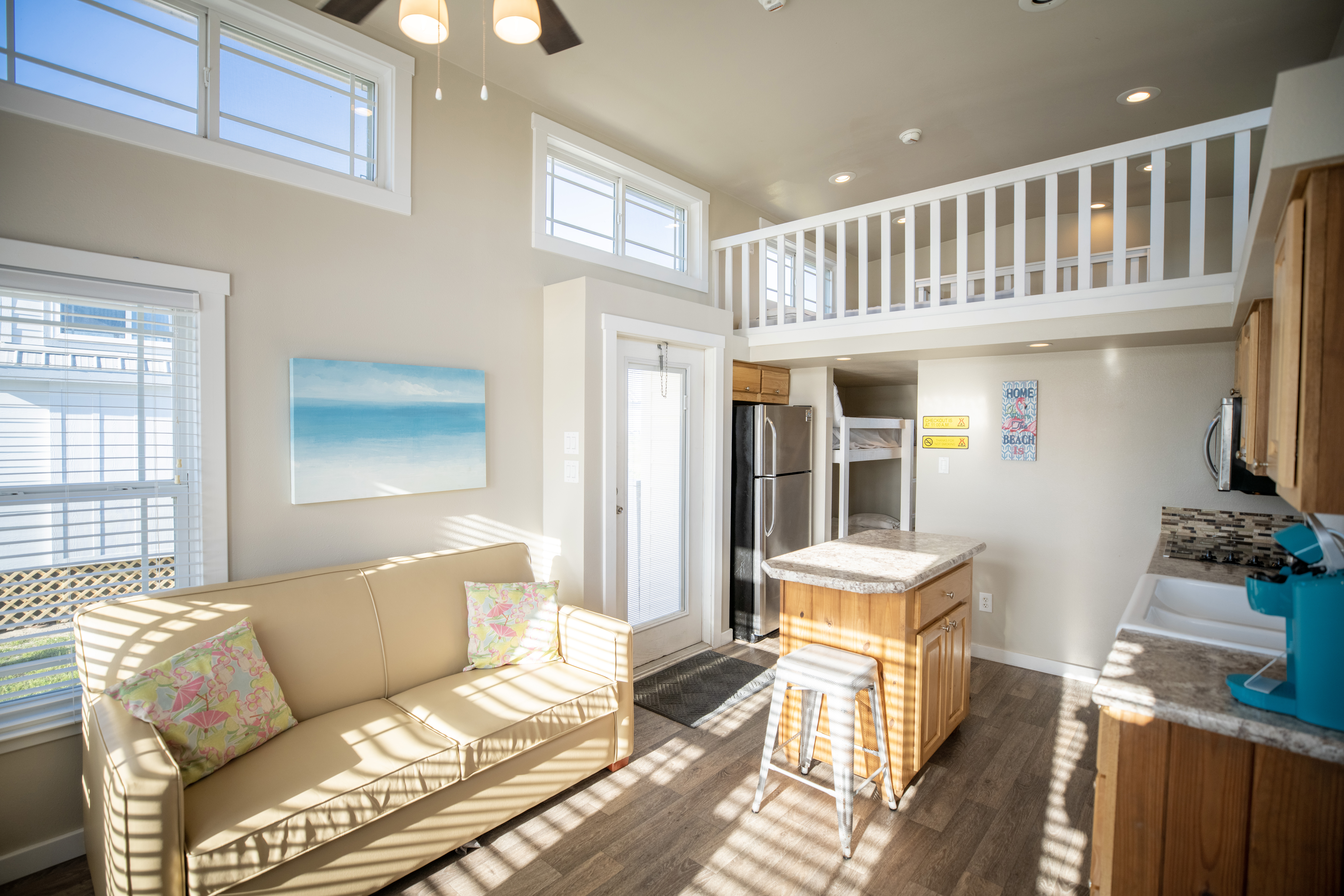 Deluxe Cabin C (Coconut Cottage) - Loft Sleeps 8 KOAP