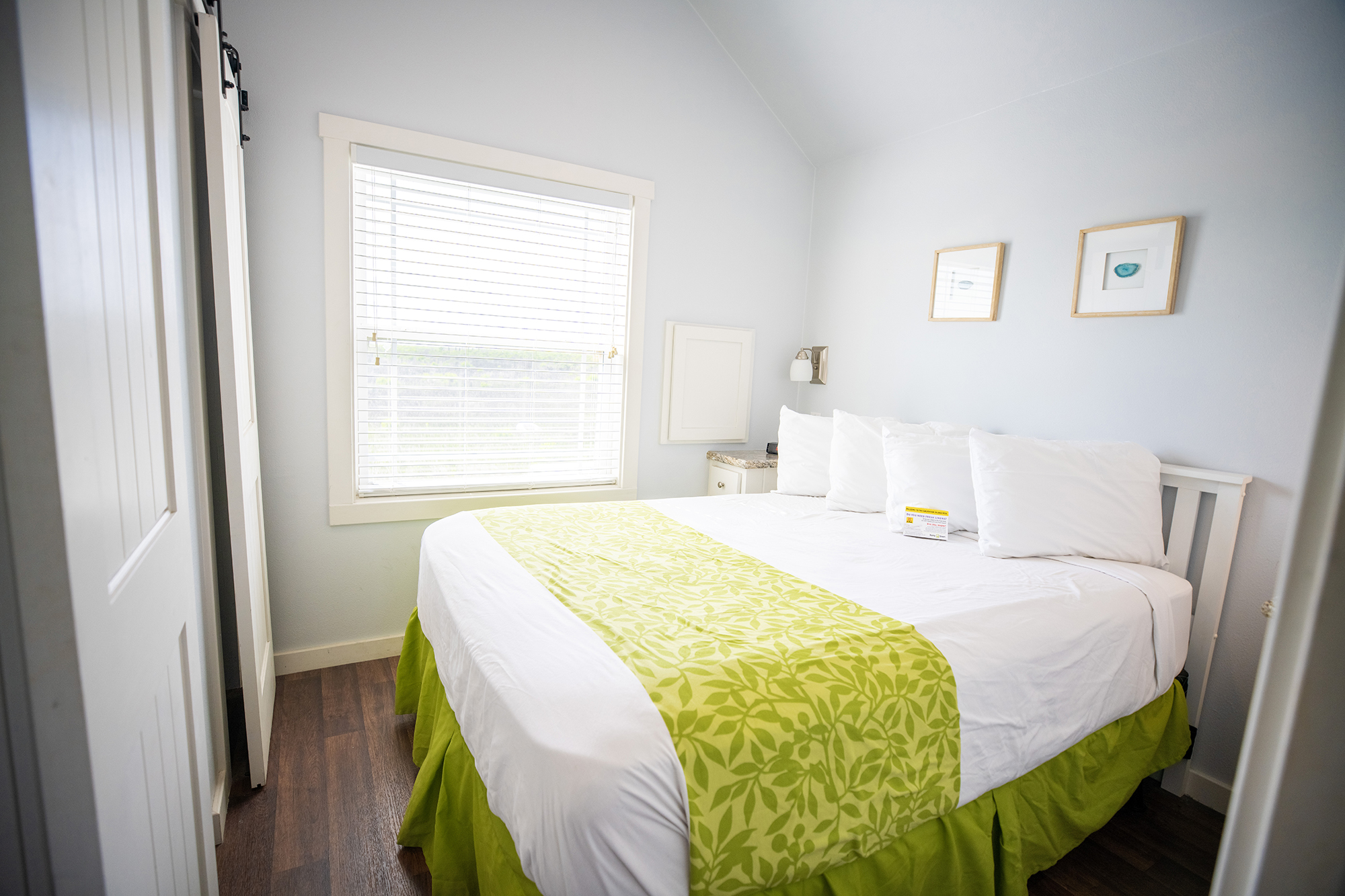 Deluxe Cabin E (Endless Summer) - Loft, Sleeps 8 KOAP