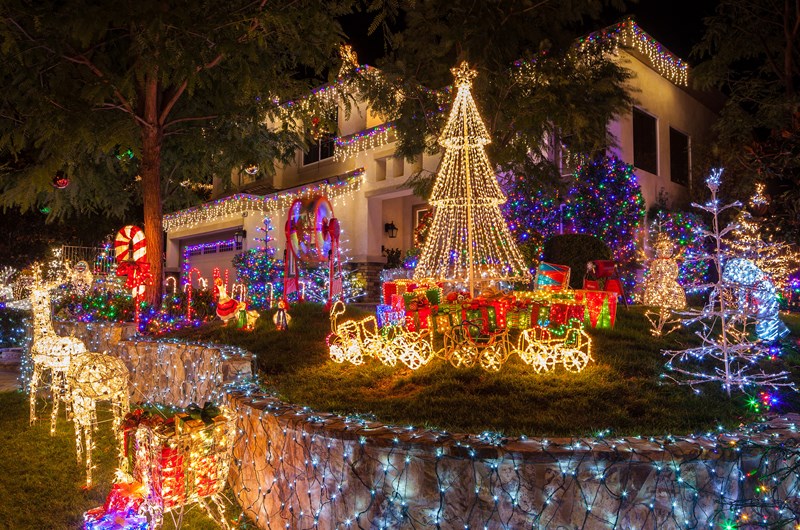 Dollywood's Smoky Mountain Christmas Photo