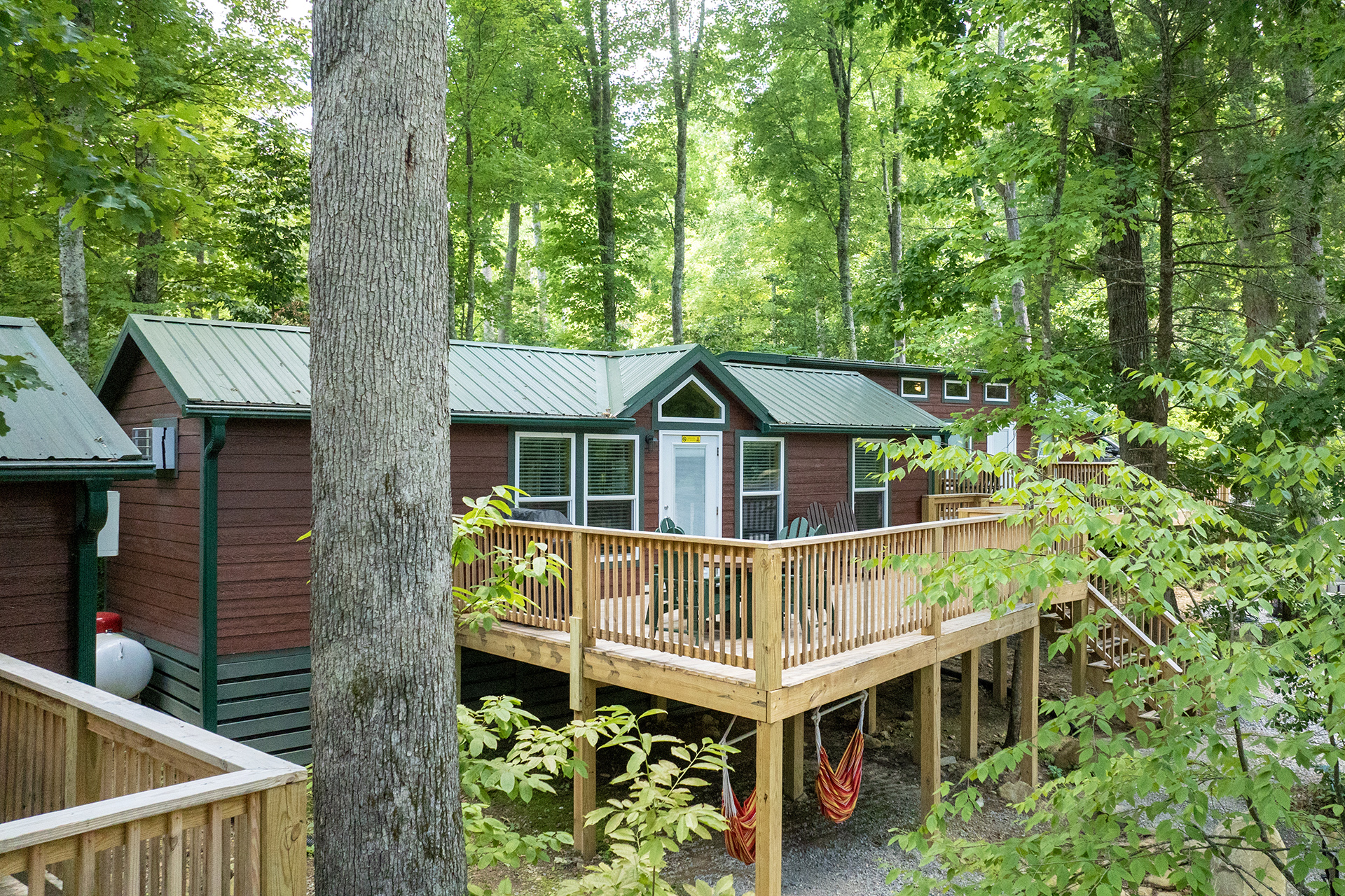 DC4 - Deluxe Cabin, 2 Room with KOA Patio®